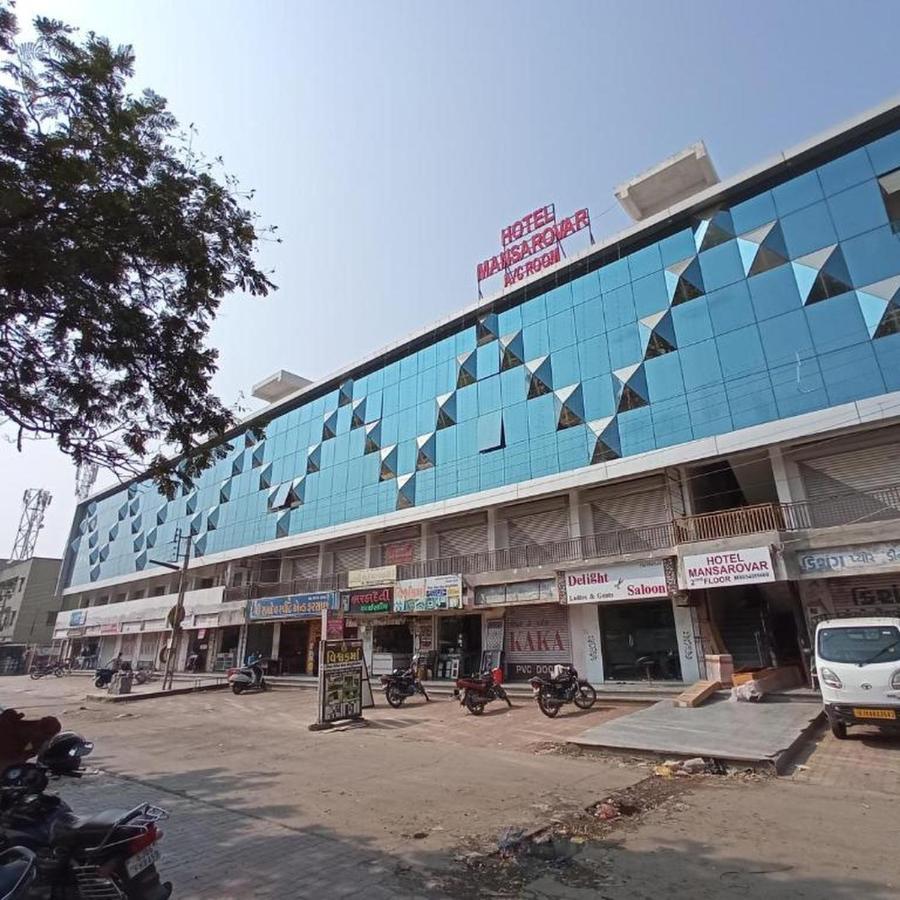 Hotel Mansarovar Vadodara Exteriör bild